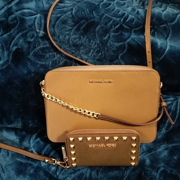 Michael kors crossbody purse wallet bundle green - Picture 2 of 12